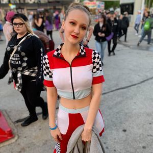 Meet your Posher, Molly